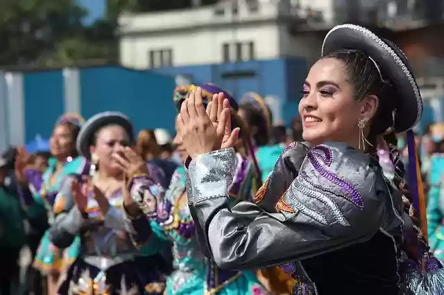 Free download mujer peruana bailando saya free picture to be edited with GIMP free online image editor