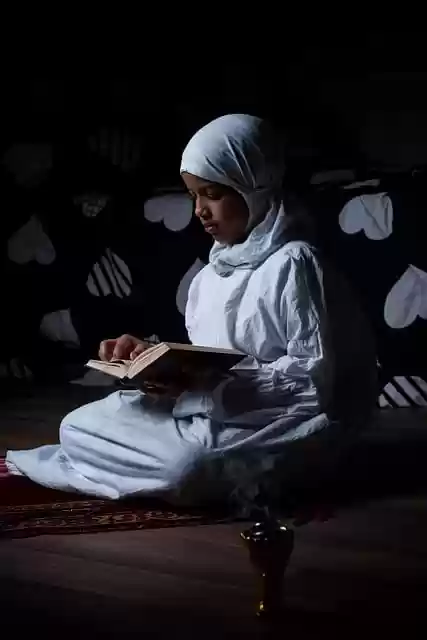 Free download muslim girl recite quran ramadan free picture to be edited with GIMP free online image editor