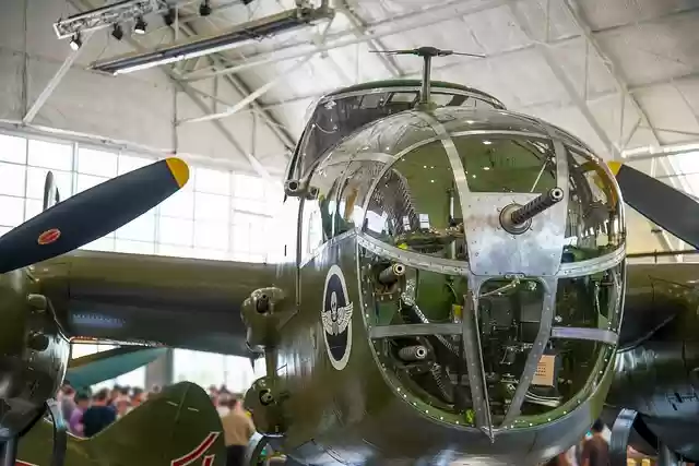 ดาวน์โหลดฟรี nose gun bombardier cockpit b 25 ฟรีรูปภาพที่จะแก้ไขด้วย GIMP โปรแกรมแก้ไขรูปภาพออนไลน์ฟรี
