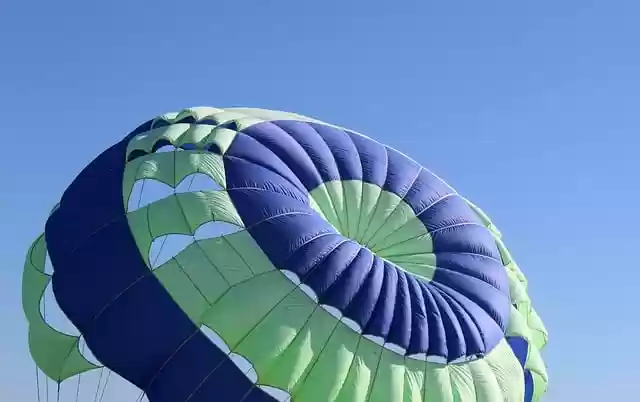 Free download parachute sky flight height free picture to be edited with GIMP free online image editor