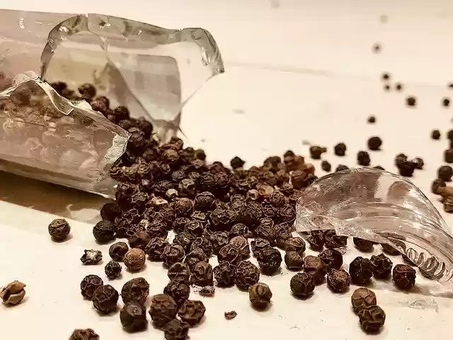 Free download Pepper Breaking Break -  free free photo or picture to be edited with GIMP online image editor