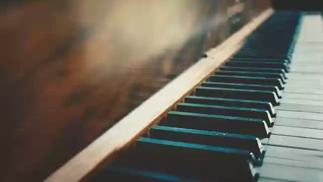김프 온라인 이미지 편집기로 편집할 피아노 골동품 악기 무료 사진 템플릿 무료 다운로드