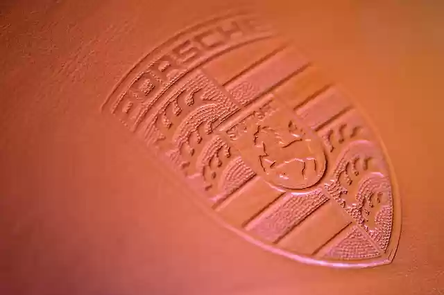 Free download porsche 911 carrera 4s logo badge free picture to be edited with GIMP free online image editor