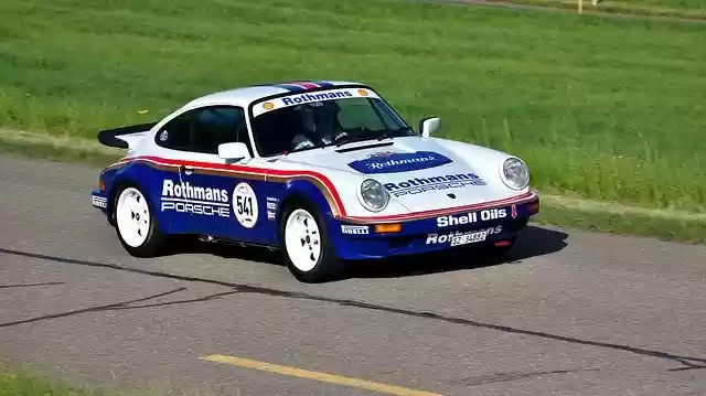 تنزيل مجاني لصورة Porsche sc rs run uphill sports car free ليتم تحريرها باستخدام محرر الصور المجاني عبر الإنترنت من GIMP