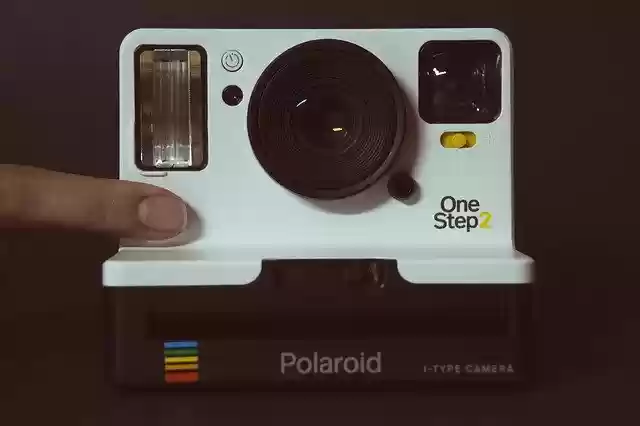 Téléchargement gratuit du modèle photo gratuit Retro Photography Polaroid Camera à éditer avec l'éditeur d'images en ligne GIMP