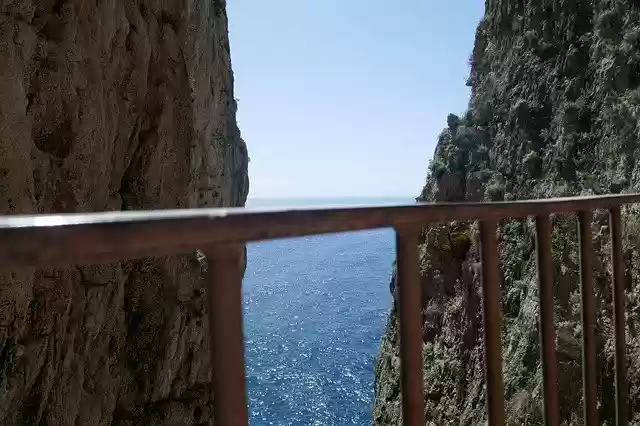 Free download Rock Montagna Spaccata Sky -  free photo or picture to be edited with GIMP online image editor