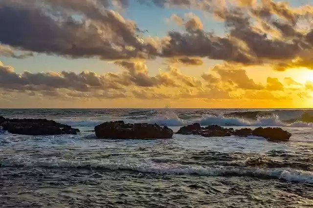 Muat turun percuma Rocky Coast Sea Waves - foto atau gambar percuma percuma untuk diedit dengan editor imej dalam talian GIMP