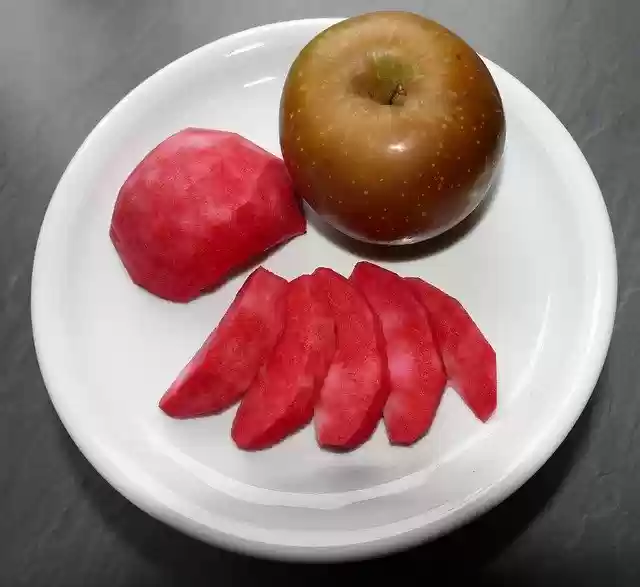 Free download Rotfl Eischiger Apple Red -  free free photo or picture to be edited with GIMP online image editor