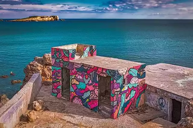 Free download Ruin Coast Graffiti -  free photo or picture to be edited with GIMP online image editor