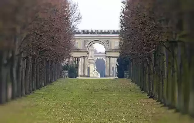 Unduh gratis Perspektif Taman Kastil Sanssouci - foto atau gambar gratis untuk diedit dengan editor gambar online GIMP