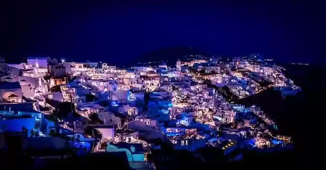 הורדה חינם של סנטוריני לילה יוון נסיעות תמונה בחינם לעריכה עם עורך תמונות מקוון בחינם של GIMP