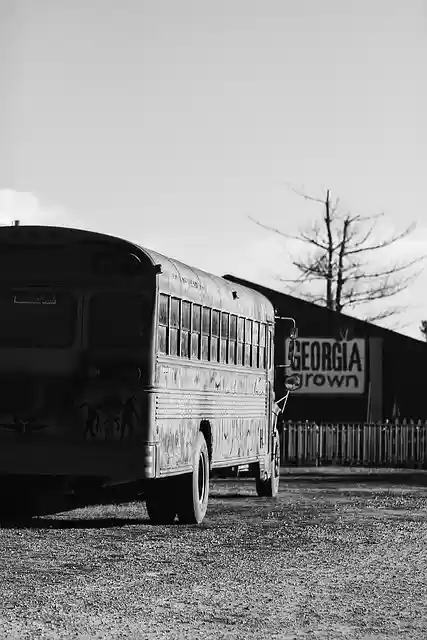 Free download school bus vehicle bus farm old free picture to be edited with GIMP free online image editor
