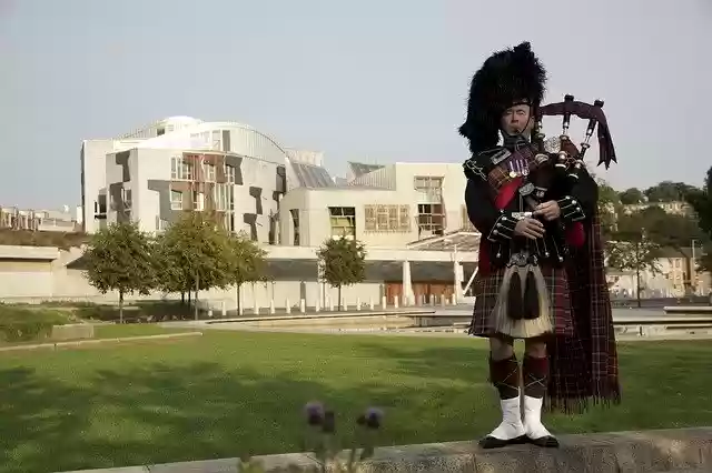 Free download Scotland Piper Scottish -  free photo or picture to be edited with GIMP online image editor