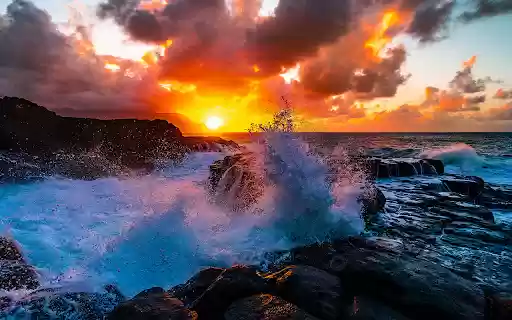 A breathtaking view of Queens Bath in Kauai  from Chrome web store to be run with OffiDocs Chromium online