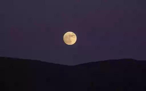 A Full Moon in the Night Sky  from Chrome web store to be run with OffiDocs Chromium online