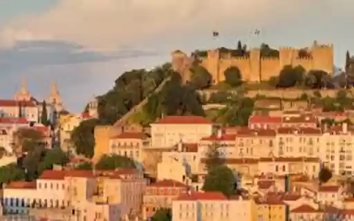 Alfama District  from Chrome web store to be run with OffiDocs Chromium online