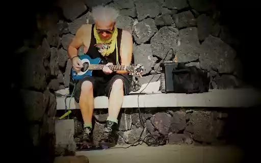 artist and small guitar from Chrome web store to be run with OffiDocs Chromium online artist and small guitar from Chrome web store to be run with OffiDocs Chromium online