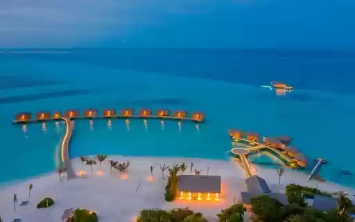 Beach Houses at Night  from Chrome web store to be run with OffiDocs Chromium online