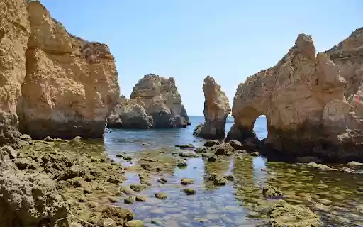 Beautiful rocky beach  from Chrome web store to be run with OffiDocs Chromium online
