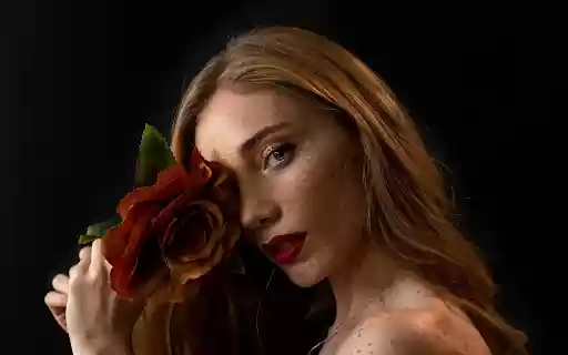 Blonde Girl with Flowers from Chrome web store to be run with OffiDocs Chromium online Blonde Girl with Flowers from Chrome web store to be run with OffiDocs Chromium online