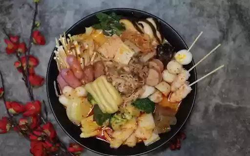 Bowl of mixed noodles  from Chrome web store to be run with OffiDocs Chromium online