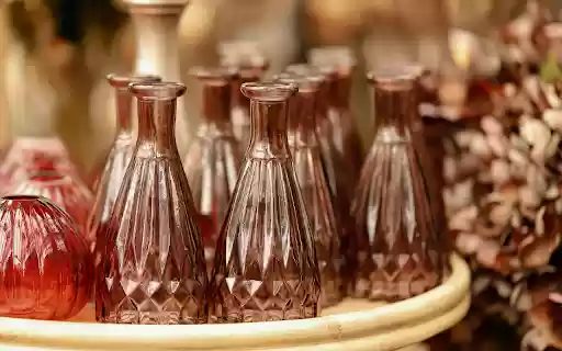 Brown Flower Vases  from Chrome web store to be run with OffiDocs Chromium online