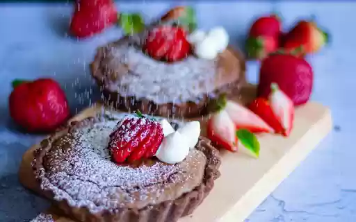 Cakes and fresh strawberries from Chrome web store to be run with OffiDocs Chromium online Cakes and fresh strawberries from Chrome web store to be run with OffiDocs Chromium online