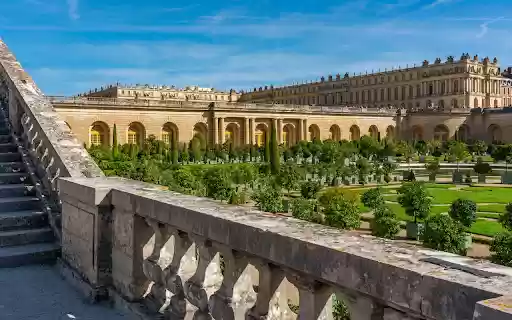 Castle garden  from Chrome web store to be run with OffiDocs Chromium online