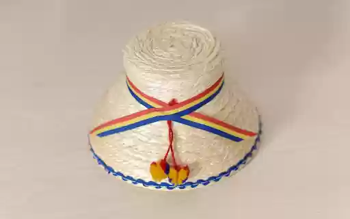 Cute little hat  from Chrome web store to be run with OffiDocs Chromium online