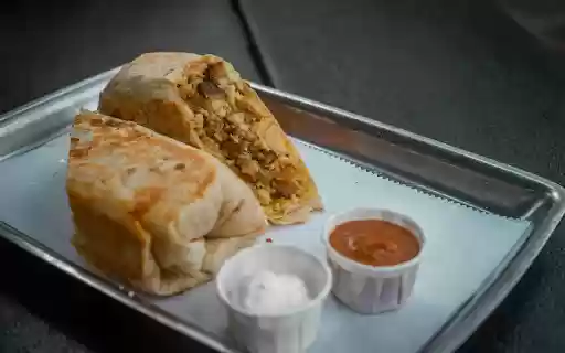 Delicious Breakfast Burrito with Salsa and Sour Cream  from Chrome web store to be run with OffiDocs Chromium online