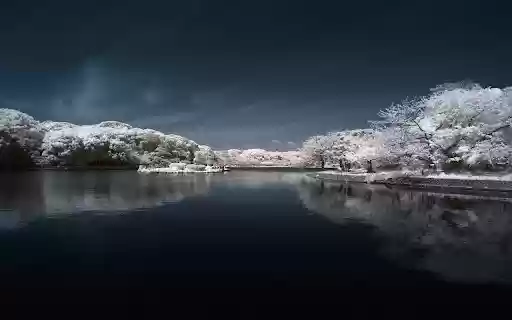 Ethereal Lake Reflection  from Chrome web store to be run with OffiDocs Chromium online