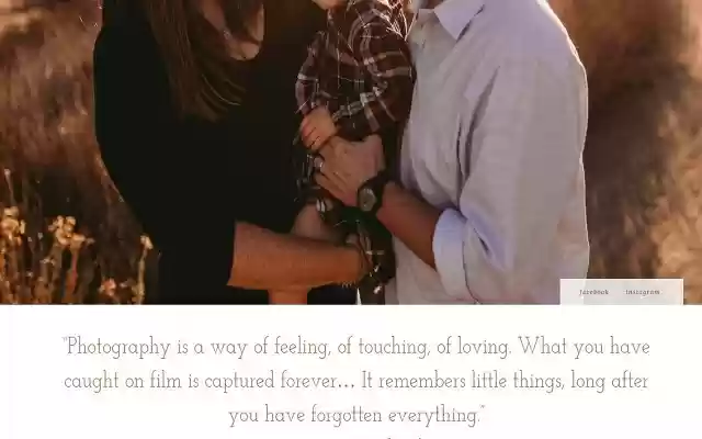 Family photographer Capture Your Moments  from Chrome web store to be run with OffiDocs Chromium online