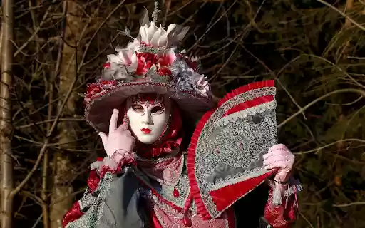Girl and mask  from Chrome web store to be run with OffiDocs Chromium online