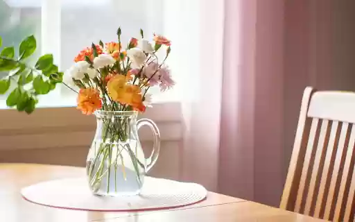 Glass flower vase  from Chrome web store to be run with OffiDocs Chromium online