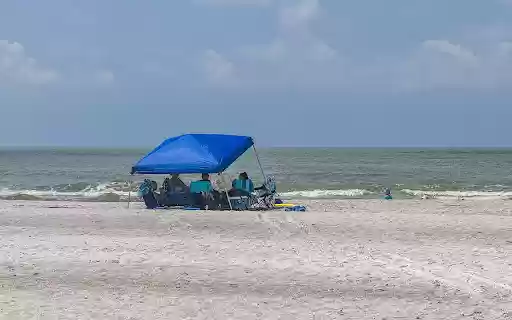 Green tent on the beach  from Chrome web store to be run with OffiDocs Chromium online