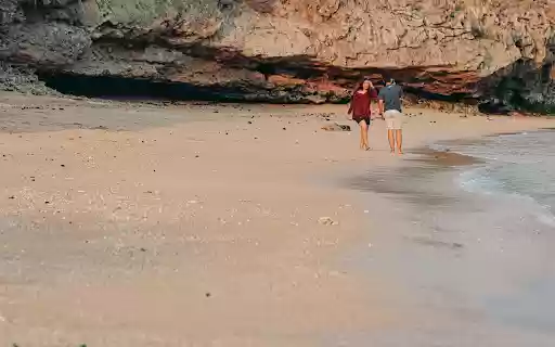 Have fun on the beach from Chrome web store to be run with OffiDocs Chromium online Have fun on the beach from Chrome web store to be run with OffiDocs Chromium online