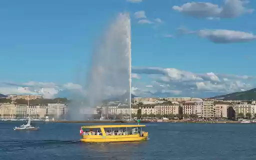 High water fountains above the city river  from Chrome web store to be run with OffiDocs Chromium online