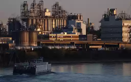 Industrial Riverfront at Dusk from Chrome web store to be run with OffiDocs Chromium online Industrial Riverfront at Dusk from Chrome web store to be run with OffiDocs Chromium online