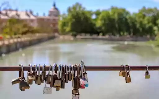 Love locks from Chrome web store to be run with OffiDocs Chromium online Love locks from Chrome web store to be run with OffiDocs Chromium online