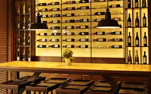 Luxurious wine room  from Chrome web store to be run with OffiDocs Chromium online