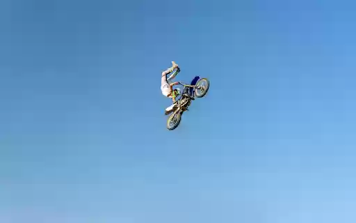 Motocross Mid Air Stunt  from Chrome web store to be run with OffiDocs Chromium online