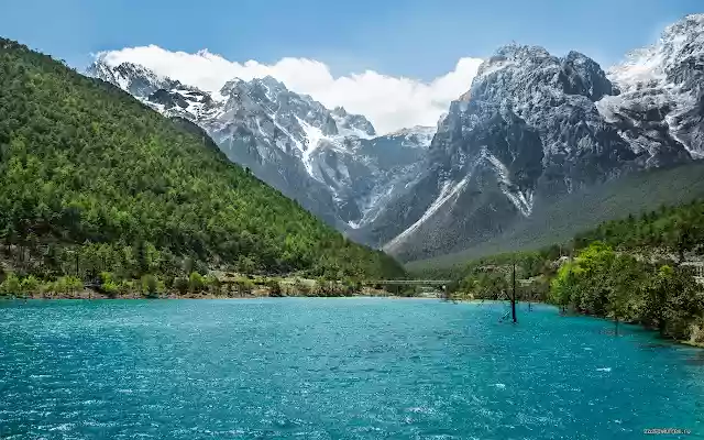 Mountain lake  from Chrome web store to be run with OffiDocs Chromium online