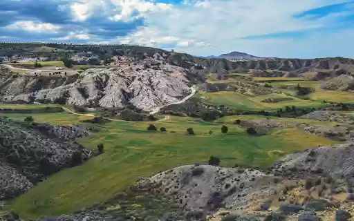 Mountains and green meadows  from Chrome web store to be run with OffiDocs Chromium online