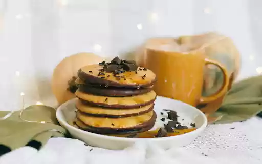 Pancakes on a Plate  from Chrome web store to be run with OffiDocs Chromium online