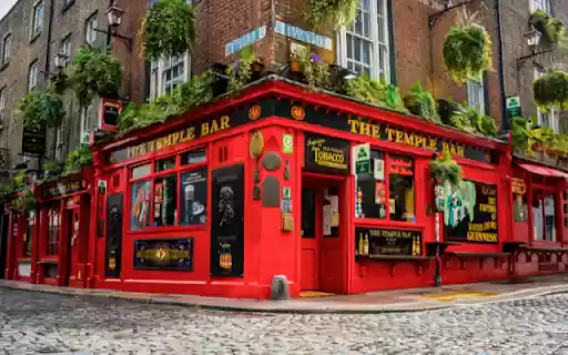 Red Temple Bar at the Corner Theme  from Chrome web store to be run with OffiDocs Chromium online
