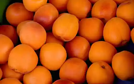 Ripe yellow apricots  from Chrome web store to be run with OffiDocs Chromium online