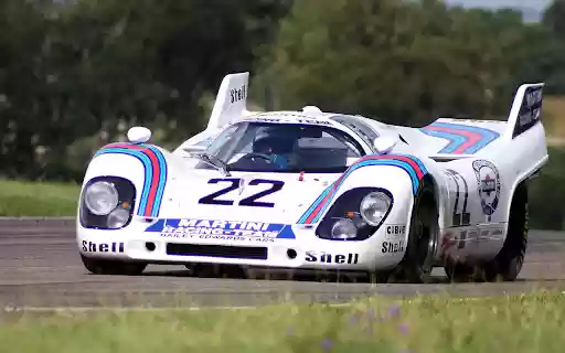 Speedy white racing car  from Chrome web store to be run with OffiDocs Chromium online
