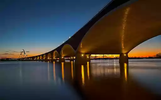 Sunset Bridge Reflection  from Chrome web store to be run with OffiDocs Chromium online