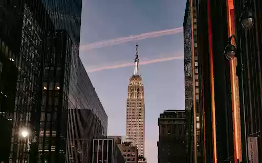 The Empire State Building in New York City  from Chrome web store to be run with OffiDocs Chromium online