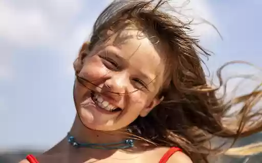 The girl is happy  from Chrome web store to be run with OffiDocs Chromium online